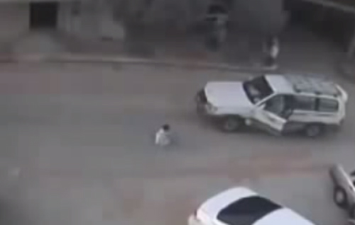 طفل سعودي ينجو من حادثة دهس بأعجوبة