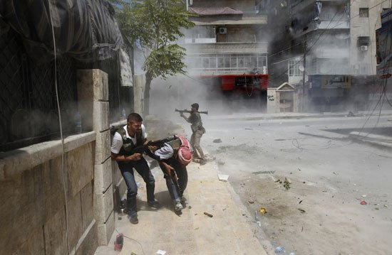 الحر يسيطر على مدينة دير عطية