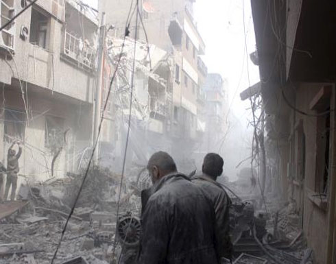 النظام يواصل القصف وقتل المدنيين ويضيق الخناق على الغوطة