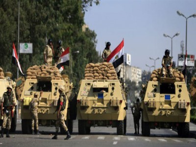 انفجار يستهدف مدرعة للجيش المصري في سيناء دون اصابات انفجار يستهدف مدرعة للجيش المصري في سيناء دون اصابات