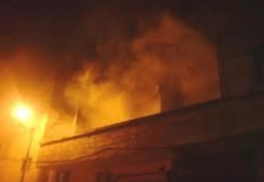 3 اصابات اثر حريق منزل في الكرك