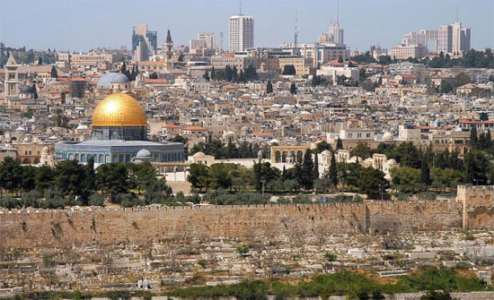 "عين على القدس" يسلط الضوء على معاناة حي الشيخ جراح