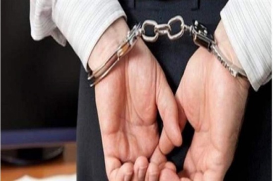 مصر: دهسه بسيارته بعد أن اتهمه بالتحرش بخطيبته مصر: دهسه بسيارته بعد أن اتهمه بالتحرش بخطيبته