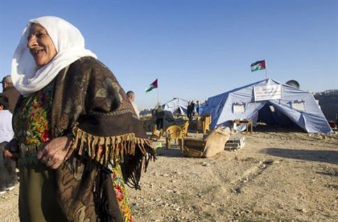 الجيش الإسرائيلي يمنع السفراء والصحفيين الأجانب من استكمال جولة بقرية بيت إكسا