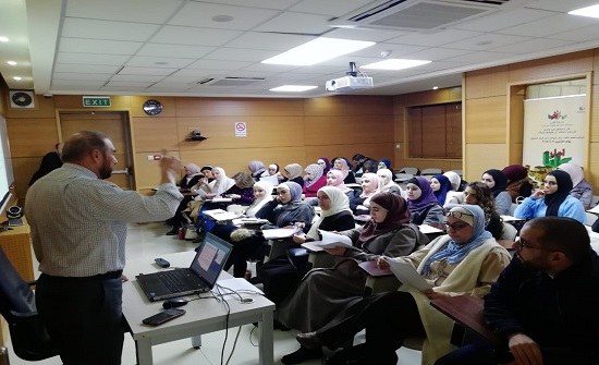 المعماريون يطلقون برنامج التدريب "مرسم 006" المعماريون يطلقون برنامج التدريب "مرسم 006"