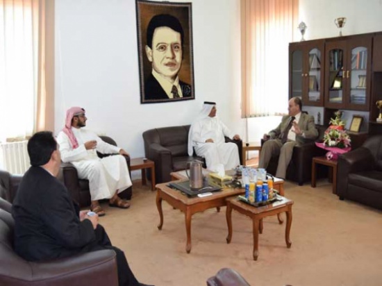 د. الظفيري رئيس المكتب الثقافي الكويتييزور جامعة إربد الأهلية د. الظفيري رئيس المكتب الثقافي الكويتييزور جامعة إربد الأهلية