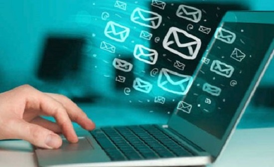 الحكومة تنوي محاربة الفساد بتقليل عنصر التدخل البشري في الخدمات الالكترونية الحكومة تنوي محاربة الفساد بتقليل عنصر التدخل البشري في الخدمات الالكترونية