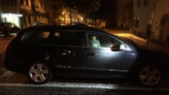 صورة تفطر القلب- طفل محبوس في سيارة ليلاً والأم ترقص... هذا ما حدث عندما عادت!! صورة تفطر القلب- طفل محبوس في سيارة ليلاً والأم ترقص... هذا ما حدث عندما عادت!!