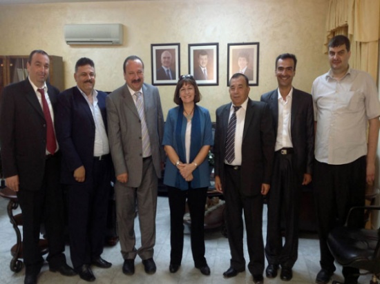 وزيرة الثقافة تلتقي رئيس واعضاء اتحاد الناشرين الاردنيين وزيرة الثقافة تلتقي رئيس واعضاء اتحاد الناشرين الاردنيين