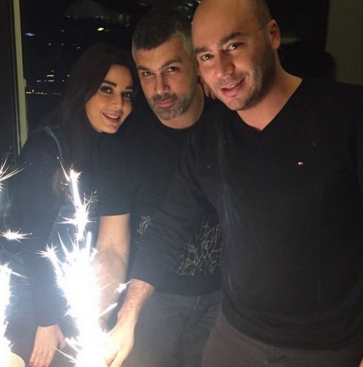 سيرين عبدالنور تحتفل بعيد ميلاد صديقها برفقة فارس كرم