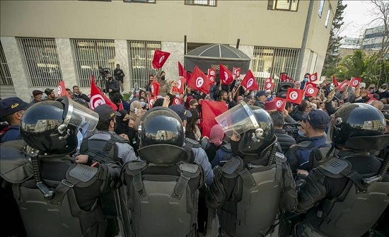 تونس..فض اعتصام " الدستوري الحر" أمام مقر "العالمي لعلماء المسلمين" تونس..فض اعتصام " الدستوري الحر" أمام مقر "العالمي لعلماء المسلمين"