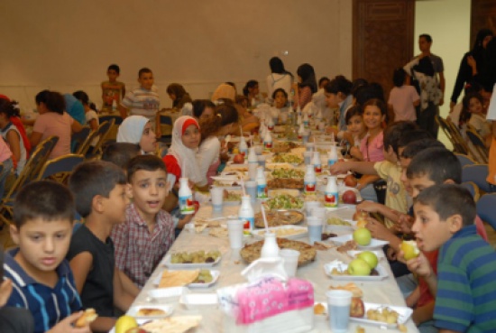جمعية خالد بن الوليد تقيم افطارا للاطفال الايتام