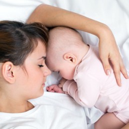 امرأة أنجبت في مترو موسكو تحصل على بطاقة ركوب مجانية لمدة عام امرأة أنجبت في مترو موسكو تحصل على بطاقة ركوب مجانية لمدة عام