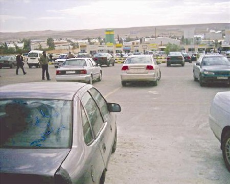مواطن يقتل شقيقه طعناً في الزرقاء مواطن يقتل شقيقه طعناً في الزرقاء