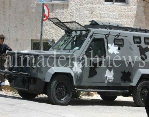 بالصور: تواجد أمني كثيف بعد مقتل شاب طعناً في إربد بالصور: تواجد أمني كثيف بعد مقتل شاب طعناً في إربد