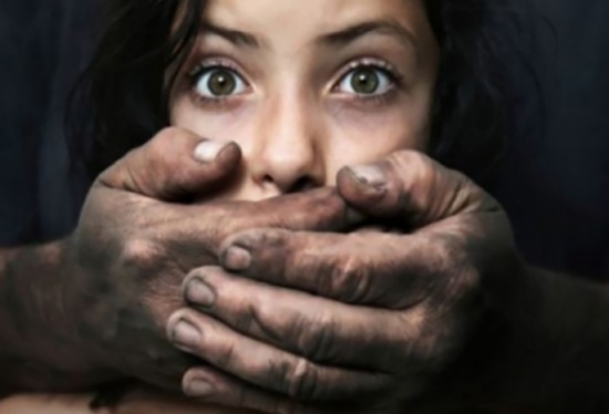'جريمة عالمية' بحق أطفال على الواتساب... مجموعة تنشر مقاطع إباحية لهم! 'جريمة عالمية' بحق أطفال على الواتساب... مجموعة تنشر مقاطع إباحية لهم!