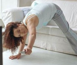 تحدي الكسل بعشرة تمارين أثناء مشاهدة التلفاز