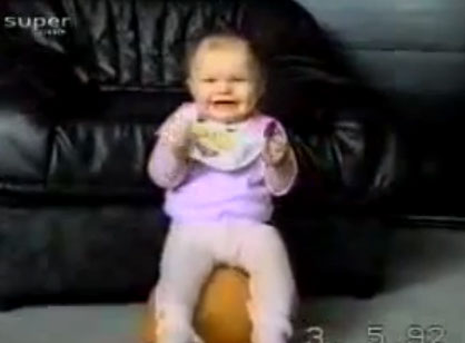 اضحك قد مافيك