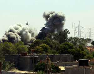 الناتو يقصف طرابلس والثوار بالبريقة 