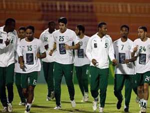 بعثة المنتخب السعودي تغادر إلى الإمارات استعداداً لتصفيات كأس العالم