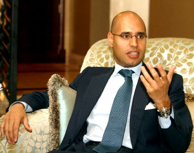 سيف الاسلام القذافي يؤكد أن النظام لن يسلم ولن يرفع الراية البيضاء  