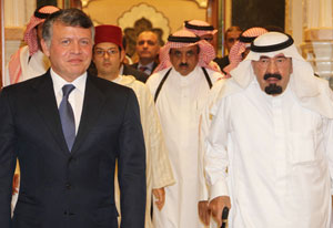 الملك يجري مباحثات في مكة المكرمة مع خادم الحرمين الشريفين ( صور ) الملك يجري مباحثات في مكة المكرمة مع خادم الحرمين الشريفين ( صور )