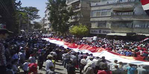 تظاهرات حاشدة في أحياء من دمشق.. واجتماع طارئ للجامعة العربية