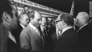 مصر: اعتقال شقيق قاتل السادات في المطار