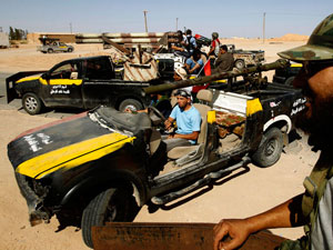 ثوار ليبيا يحاصرون ويفاوضون سرت 