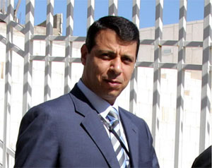 تضارب بشأن أوامر اعتقال دحلان 