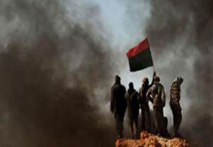 قصة الضابط الذي فتح طرابلس للثوار للانتقام من قتل القذافي لشقيقه