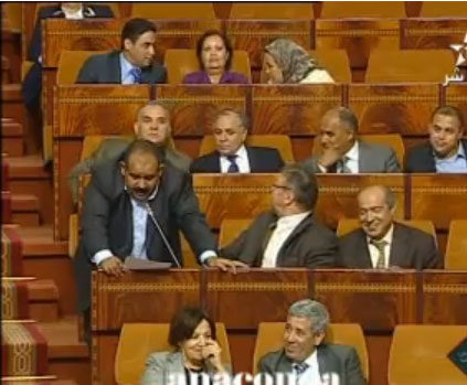 نائب برلماني في موقف محرج