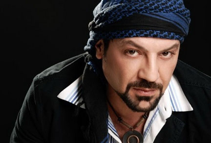 والد الفنان الاردني الشامل عامر الخفش.. في ذمة الله!