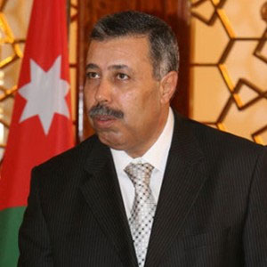 وزير التربية يلتقي عددا من اهالي الطفيلة 