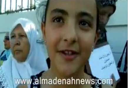 المعتصمات امام البرلمان لتجنيس ابنائهن يتحدثن للمدينة نيوز ( صور وفيديو )