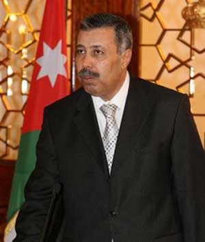 وزير التربية يلتقي وفدا من اهالي الطفيلة 