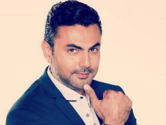 صورة| محمد كريم التقى بكيم كاردشيان والتقط سلفي معه