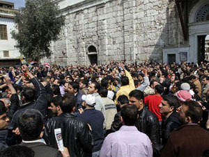 ناشطون سورويون يتأهبون لمظاهرات جمعة "ماضون حتى إسقاط النظام"