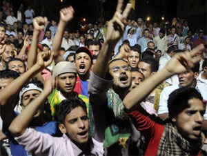 سقوط 5 جرحى في اشتباكات في ساحة التغيير بالعاصمة اليمنية صنعاء 