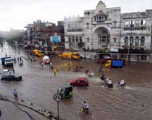 فيضانات باكستان تطال سبعة ملايين 