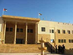 انشاء فرع للجامعة الأردنية في العقبة ترجمة حقيقية لتوجيهات الملك انشاء فرع للجامعة الأردنية في العقبة ترجمة حقيقية لتوجيهات الملك