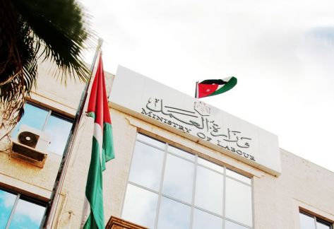 ''العمل'' تصدر 11200 تصريح للعمالة الوافدة المخالفة