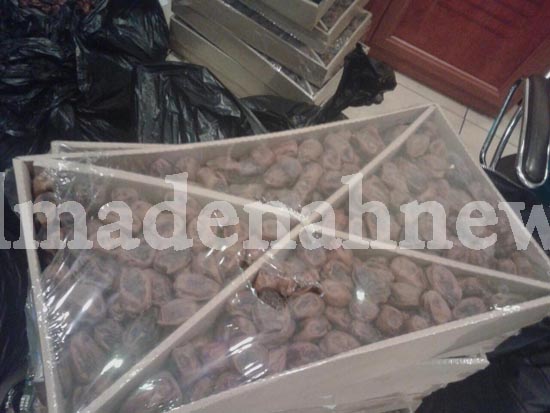 بالصور : ضبط 600 تنكة زيت مغشوش و 800 كغم من التمر الفاسد في جرش بالصور : ضبط 600 تنكة زيت مغشوش و 800 كغم من التمر الفاسد في جرش