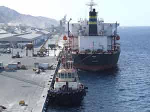 تسهيلات للتجار العراقيين للتخليص على حاوياتهم المتاخرة في ميناء العقبة  