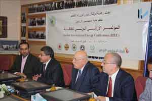 مؤتمر الطاقة يوصي بتحديث الاستراتيجية الوطنية للطاقة