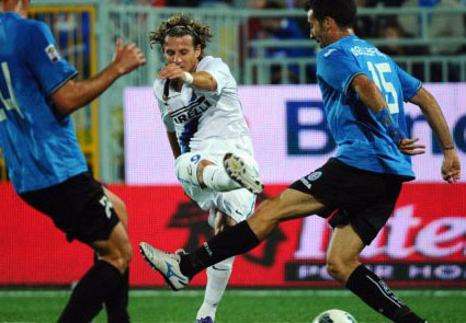 ميلانو وانترناسيونالي يحققان اول فوز في ايطاليا