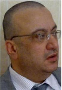 درويش الشاعر لأبي مازن : ماذا تريد؟؟؟
