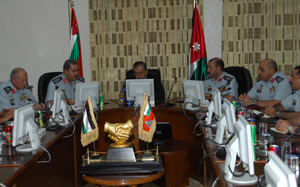 وزير الداخلية يزور المديرية العامة للدفاع المدني 