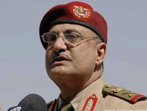 نجاة وزير الدفاع اليمني من محاولة اغتيال في مدينة عدن