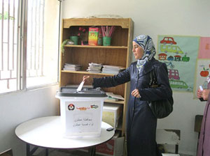 لجان تجمع المرأة في عجلون تبحث المشاركة في الانتخابات البلدية